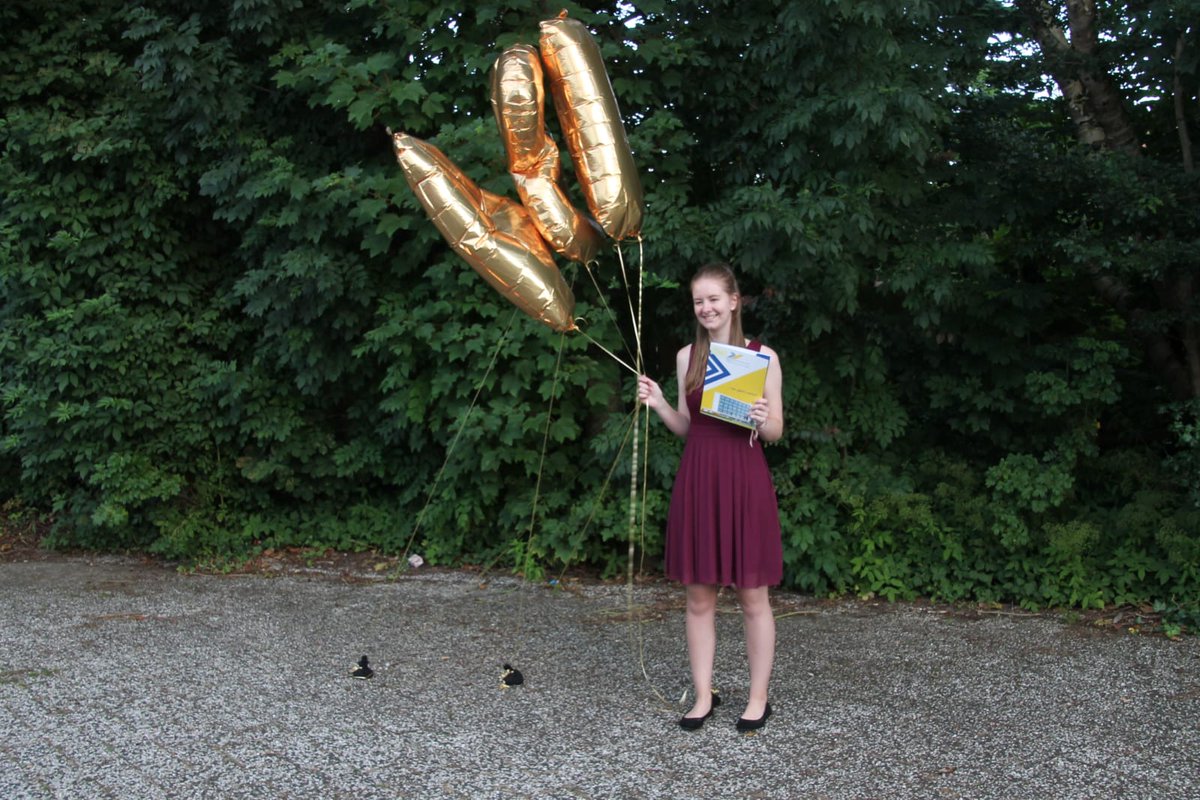 dieseandrea's tweet image. Die ersten Bilder sind da ayyyyy 🥰#Abi2020