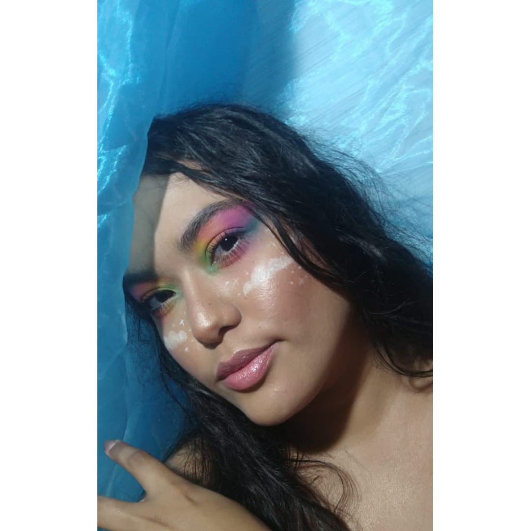 AdeGarciiaC's tweet photo. I made my own Rainbow✨🌈☁️
Cuál Prefieren? 1️⃣2️⃣3️⃣ O 4️⃣💕
.
.
#makeupideas #Rainbow #Sky #instabeauty #eyes #beautylover #Colorfullite #makeuplover #maquillajebarranquilla #Naturacosmetics #maquillaje #sombras #makeuplovers #Amauacosmetics #Changeable #Fantasymakeup #Kreme https://t.co/WFcfL2AuwW