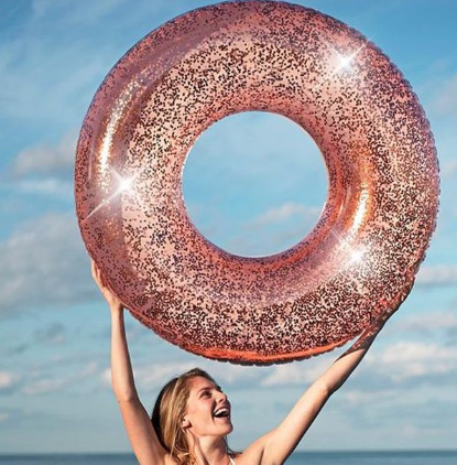 mycloverdale's tweet photo. On Sundays we wear glitter tubes to our backyard pool. ⁠
📷:  @ShopAtShowcase ⁠
⁠
#pool #sunday #swimming #summerfun #shopatshowcase #cloverdalemall #allyouneed #etobicoke #toronto https://t.co/A9hJ1R6z9G