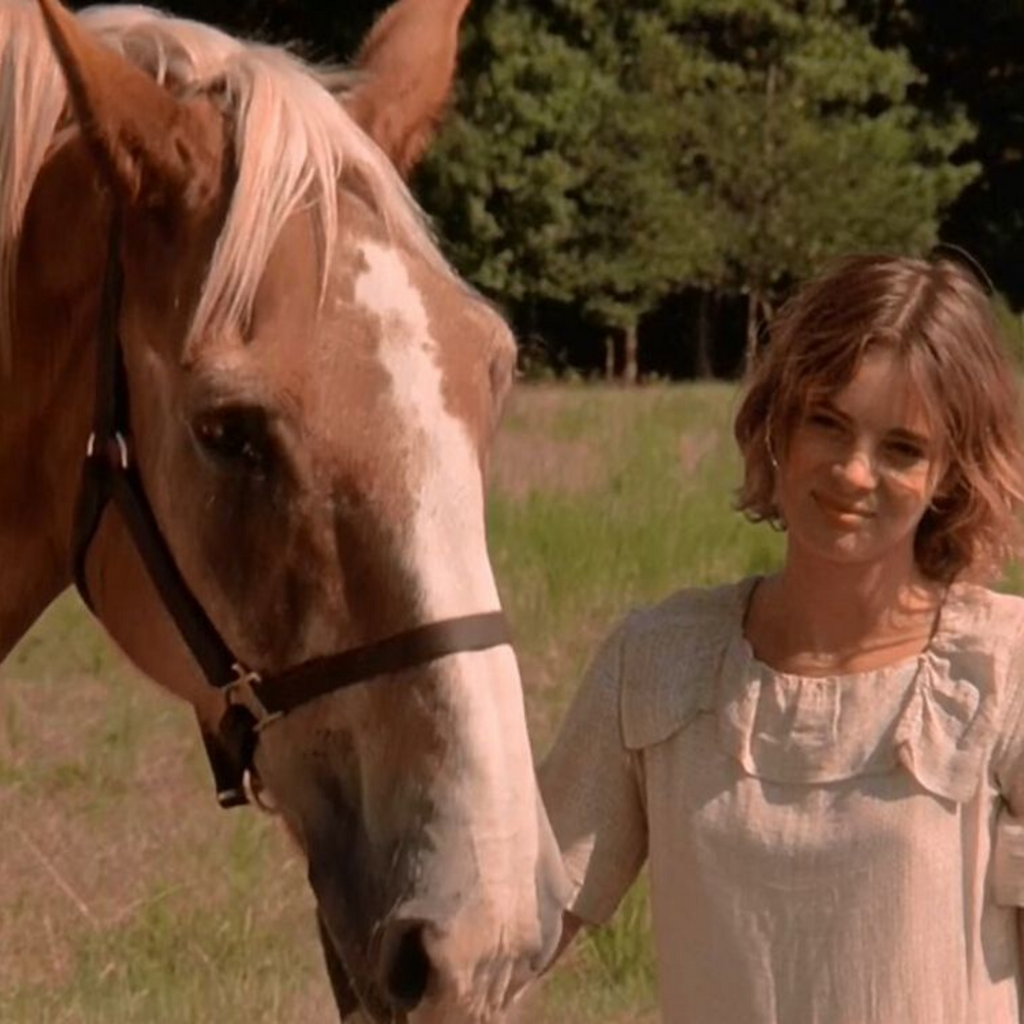 New ep is out for you to enjoy wherever you get your podcasts! We spend a lot of time discussing the seminal 90's film #WildHeartsCantBeBroken...and also poop. #prettygross #wildpodscantbecasted #tirdyworks #poopbricks #ladypodsquad #ListenNow