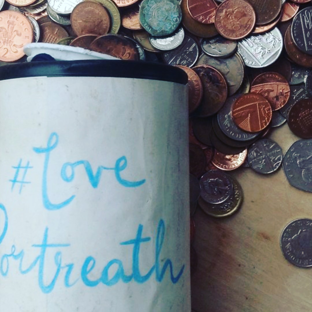 LovePortreath's tweet photo. Thank you to all the support given and donations made to the bag project. We hope to put this money towards a 2 minute beach clean board
#LovePortreath 💙 #Portreath #cleancornwall #plasticfree #keepbritaintidy #communitiesinaction #plasticsucks #upcycle #reduceplastic https://t.co/hkkGF5dO3u