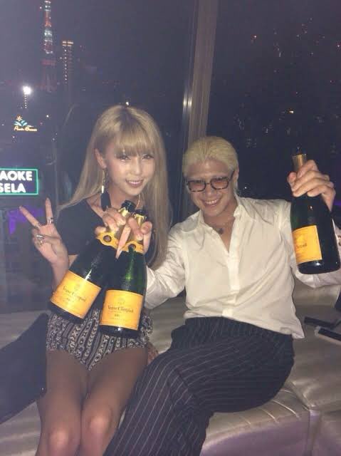 King Tomoro 6666 怒りやすい俺の元カノ でも 可愛いんだよね 葉山潤奈 この写真はずっと昔 バニティのvipで 東京に呼んだばかりの潤奈ちゃんと飲んだ時