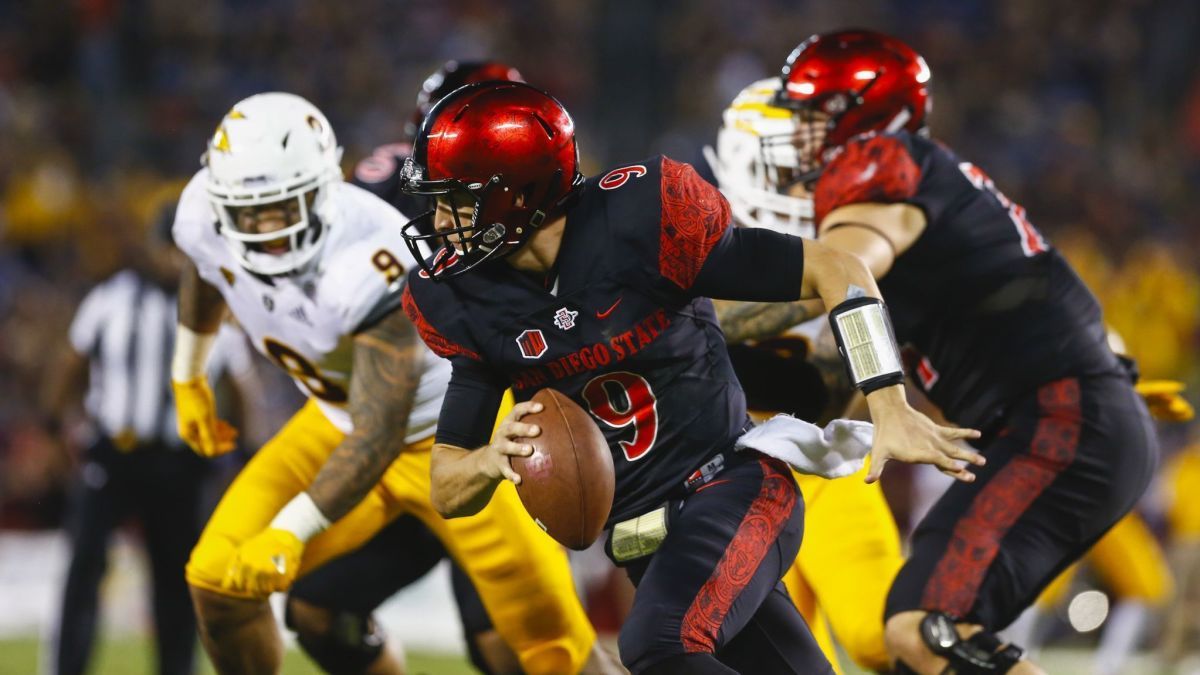 Time to face #COVID19 facts and dump the #2020 #CollegeFootball season https://t.co/gIdwD3bANo
#coronavirus @KirkHerbstreit @NCAA @SEC #SECFB @bigten #B1GFootball @theACC @Big12Conference #Big12FB @pac12 #Pac12FB #healthcareworkers #frontlineworkers https://t.co/yTigRzYoUN