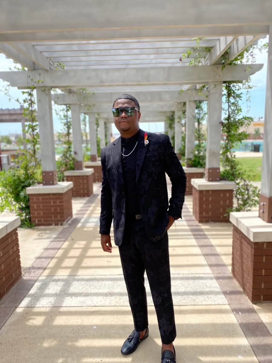 sistawigg's tweet photo. SON-DAY FUNDAY‼️We’re taking this new series to another level 😳 UNLOCKING YOUR DIVINE POTENTIAL FOR INCREASE.
#LivingitupfortheKingdom
#Kingdombuilders
#PowerCouple
#QualityoverQuanity
#TheWiggins
#WAPNATION @iamkdwiggins @kevricwiggins1 @kavreasia0511 @JoshuaKDWiggins https://t.co/xaY8cNHPaV