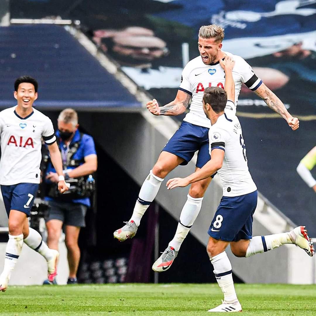 #NorthLondonIsWhite #NLD 2-1 <a href="/SpursOfficial/">Tottenham Hotspur</a> <a href="/AlderweireldTob/">Toby Alderweireld</a>