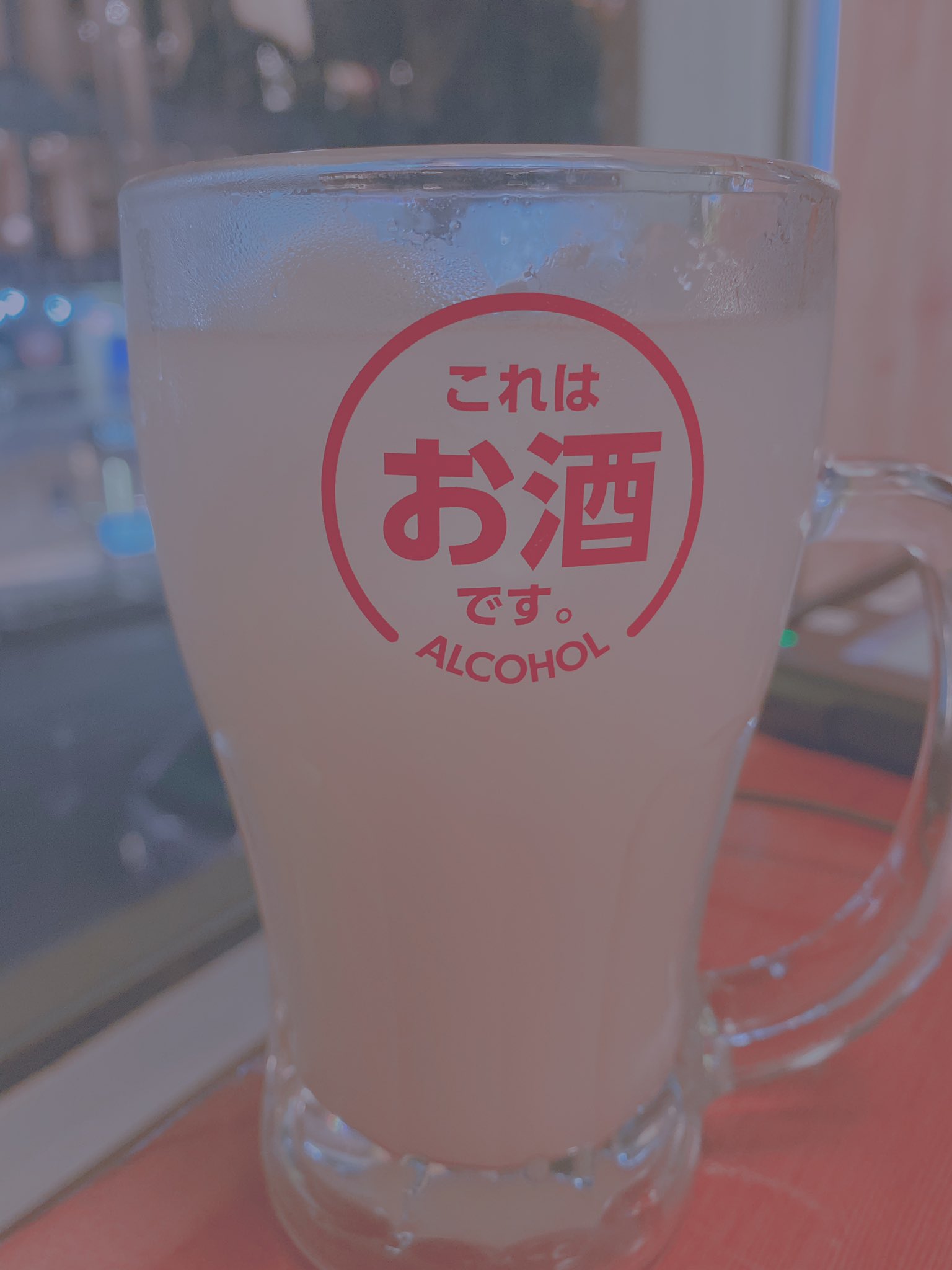 Naepi Yo 君だよ 君なんだよ 教えてくれた 暗闇も光るなら 星空になる 悲しみを笑顔に もう隠さないで 煌めくどんな星も 君を照らすから Naepi Yo 君だよ 君なんだよ 教えてくれた 暗闇も光るなら 星空になる 悲しみを笑顔に もう隠さないで 煌めくどんな星も 君を照らすから