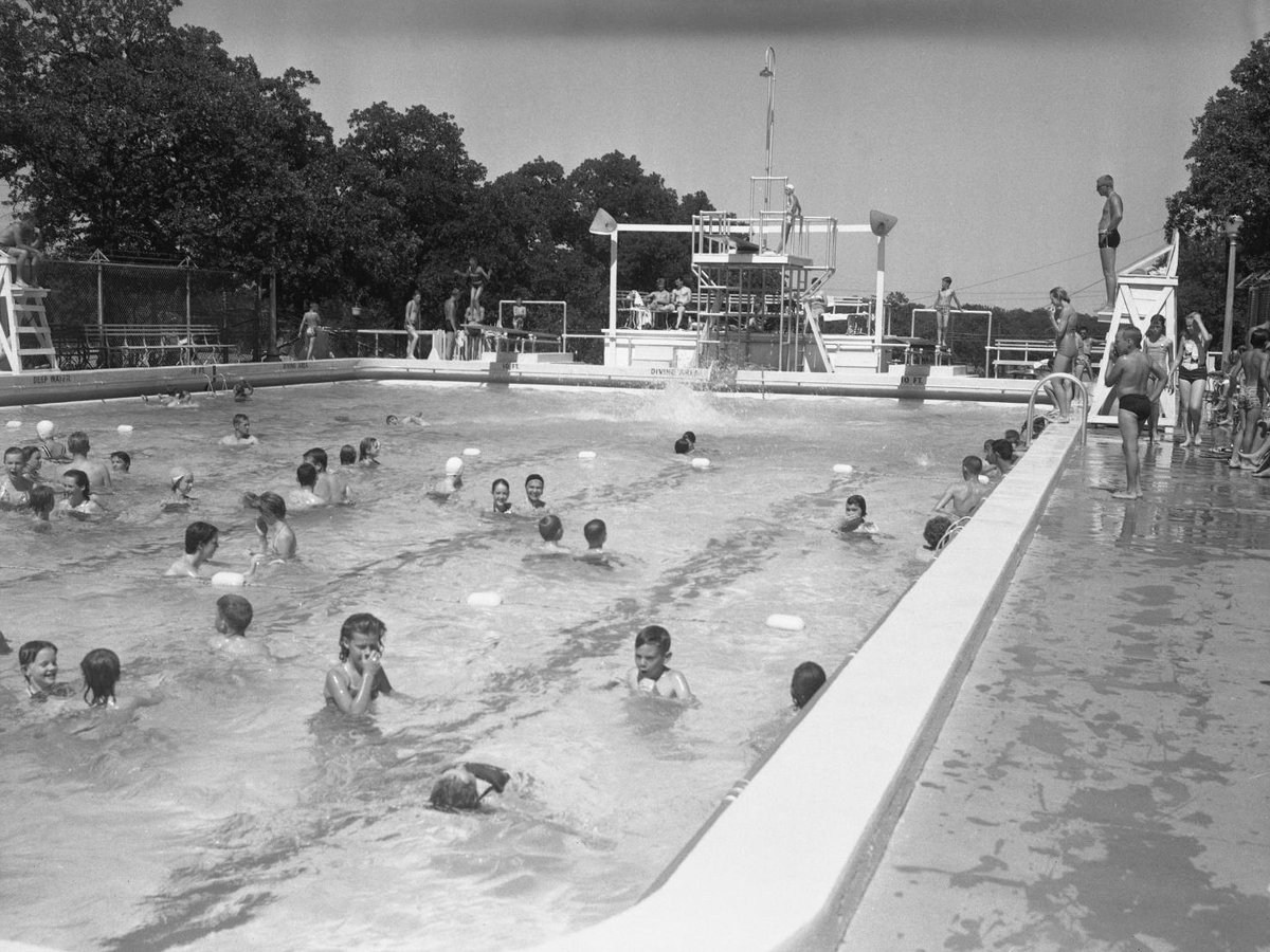 UNT Alumni Assoc. (@untalumniassoc) on Twitter photo A view of a summer day at UNT in 1959 — found in the incredible digital photography collection from <a href="/UNT_Libraries/">UNT Libraries</a>! Who remembers the outdoor pool that was on campus from the 1920s to 1986? A view of a summer day at UNT in 1959 — found in the incredible digital photography collection from <a href="/UNT_Libraries/">UNT Libraries</a>! Who remembers the outdoor pool that was on campus from the 1920s to 1986?