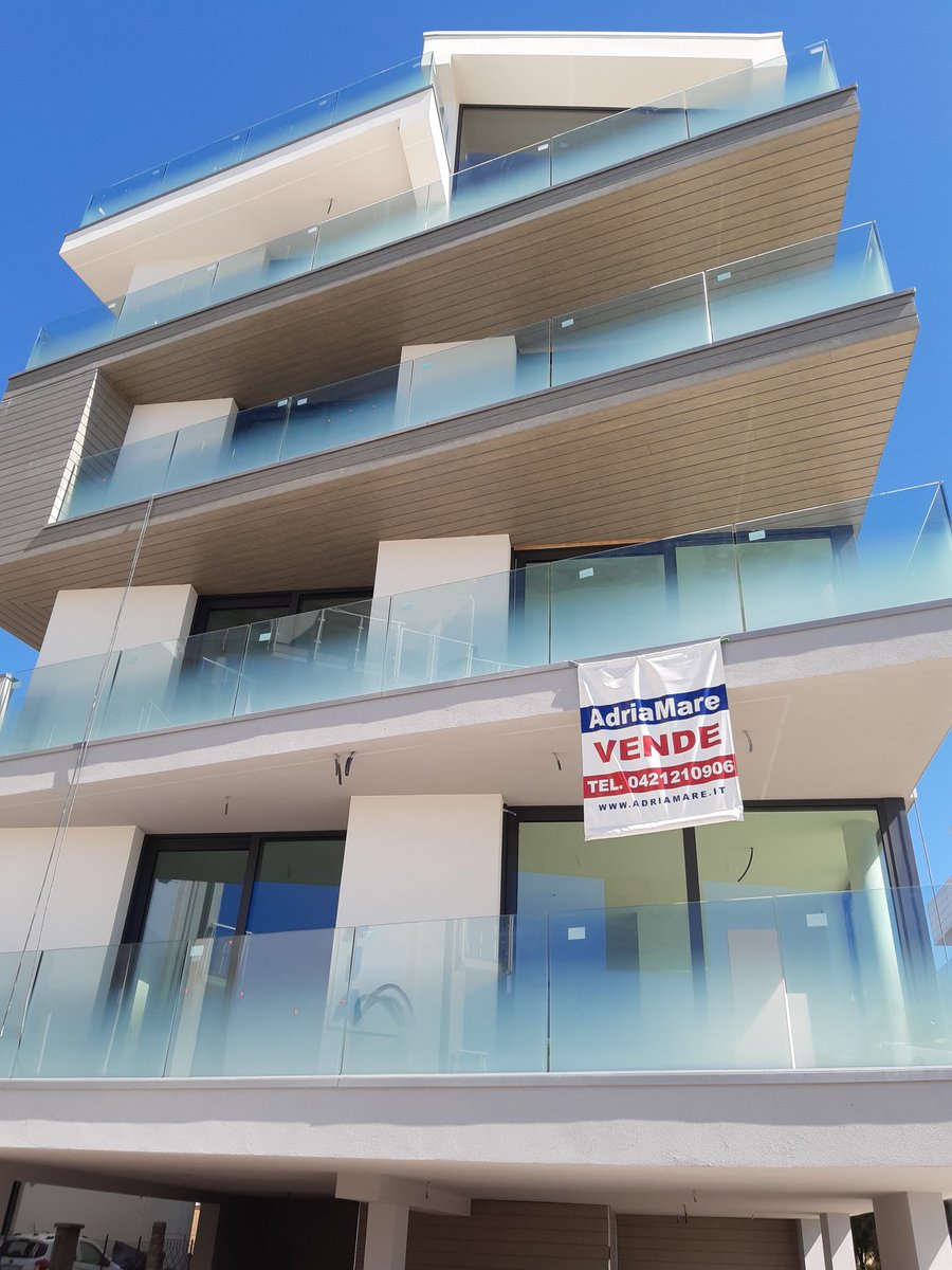 FRIULARREDI's tweet image. FRIULARREDI - RIVESTIMENTO a parete, realizzato a Caorle (VE) Italia - Viale Serenissima. Sono i particolari delle finiture che fanno la differenza e rendono BELLO il tuo immobile