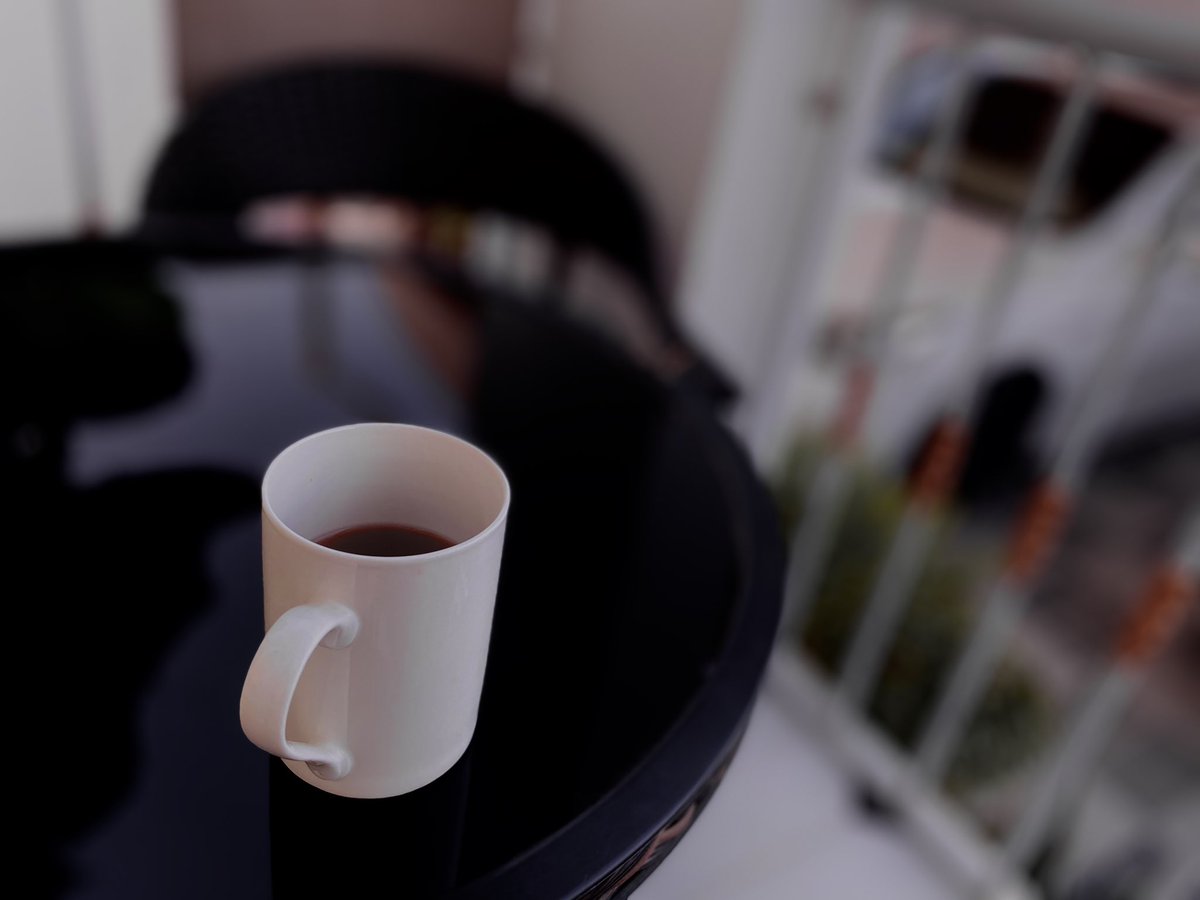 .

أنتِ دائمًا تجعليني أشعر بـ أنني بـ حالٍ
أفضل ! 🤎☕️

#قهوتي
#تصويري