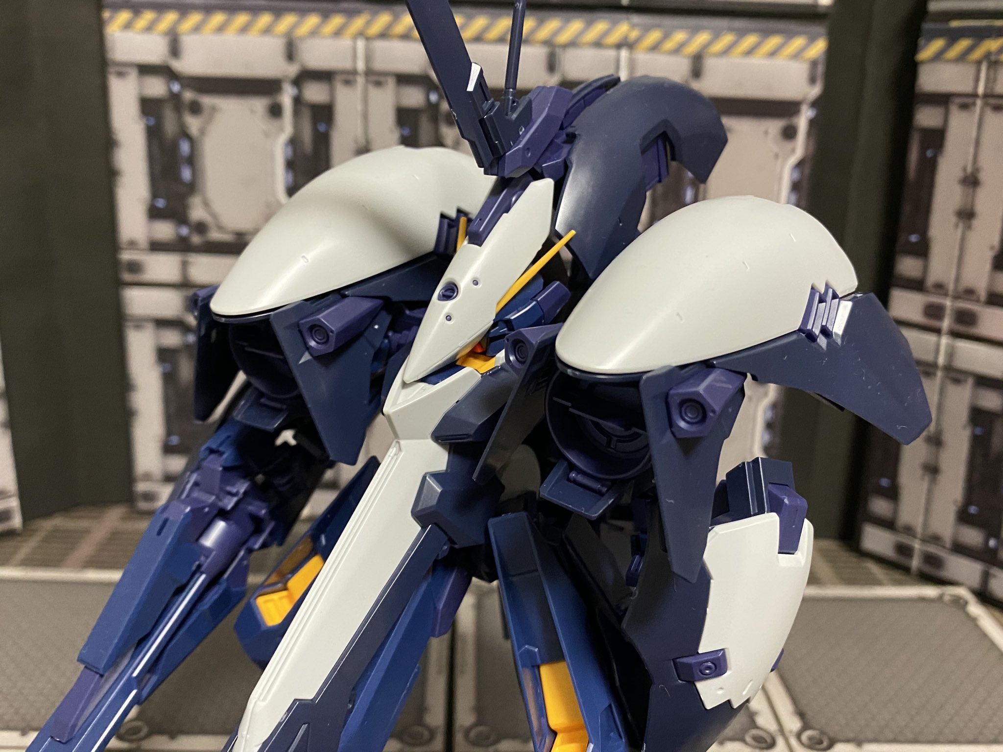 ナンプラーp キハール2 それとメカニカルベースみたいな背景欲しくてドラゴンホースのペパクラで作った背景も出来た サイズの組み合わせなので書類ケースに仕舞える T Co 2x05lbcbkr Twitter