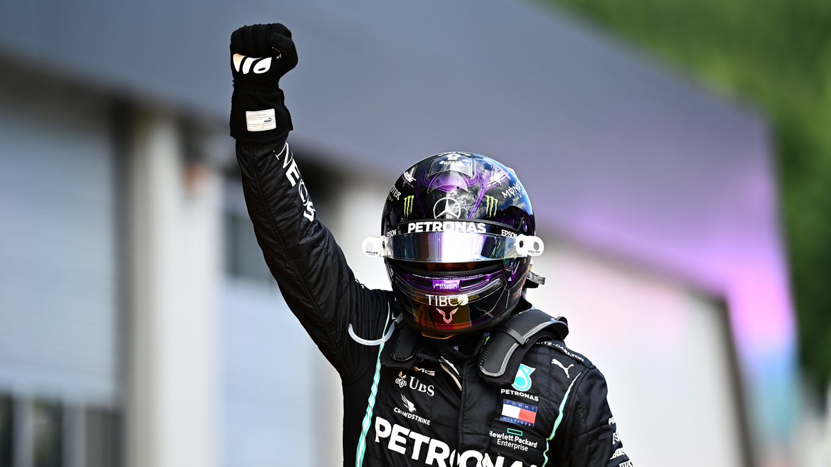 F1's tweet image. Back on top 👊✋

#AustrianGP 🇦🇹 #F1 @LewisHamilton