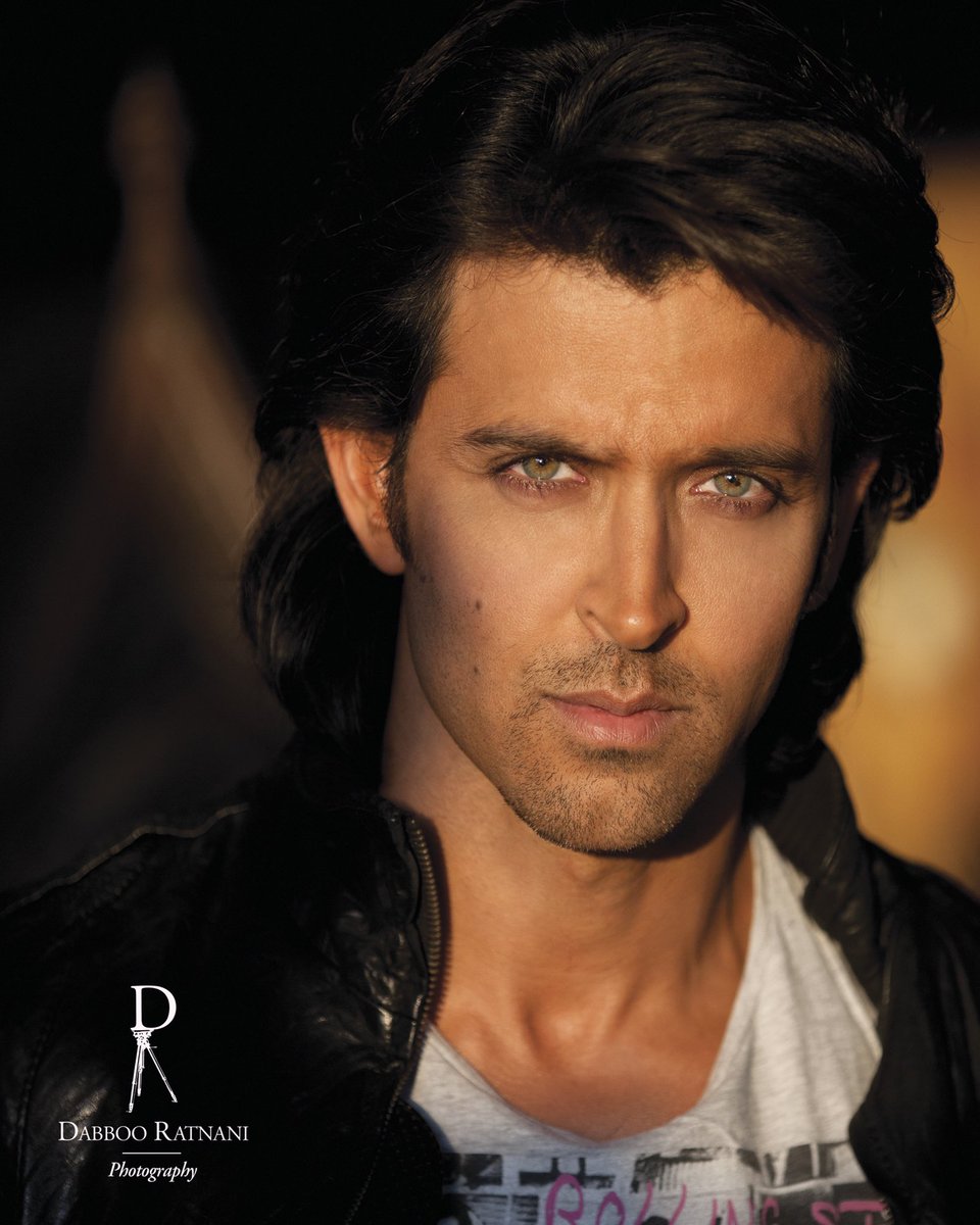 DabbooRatnani's tweet photo. Watch More Sunsets Than Netflix ✨🌟⚡️💛🌅   @iHrithik #25yearsofdabbooratnani 📸 @DabbooRatnani @ManishaDRatnani 
#dabbooratnani #hrithikroshan 
@filmfare @vijaypalande11 @AalimHakim  #stylecell 
Post Production @Dabboo  
#dabbooratnaniphotography 
#dabbooarchives 📸 https://t.co/mAj3FQKCsY