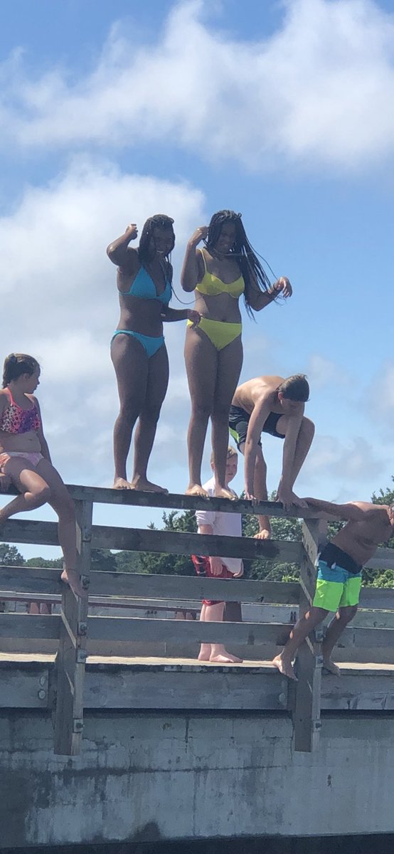 kennedy_mayo's tweet photo. Fun Times!๐โ๏ธ
@barksdale_sa
#Jawsbridge
#MarthasVineyard https://t.co/ea8NhtM2VY