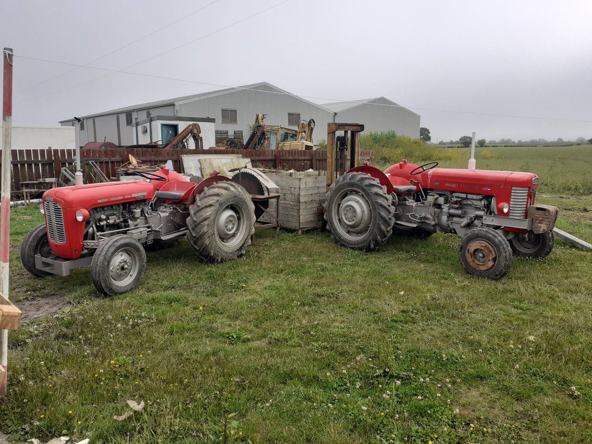 RobertSowden's tweet photo. @TractorFerguson a picture of 2 of our tractors helping stock up the log burner supplies for winter a few weeks ago https://t.co/m7xMWQy6qn
