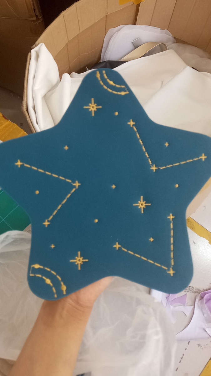 Ive gotten some questions about it, I designed this bag top to bottom myself! ✨
From the shape & construction, branded parts & embroidery, Its been planned and proto'd for many months!?
Bag is 9.5" since i felt it needed to be a bit bigger & the swivel changed for durability.