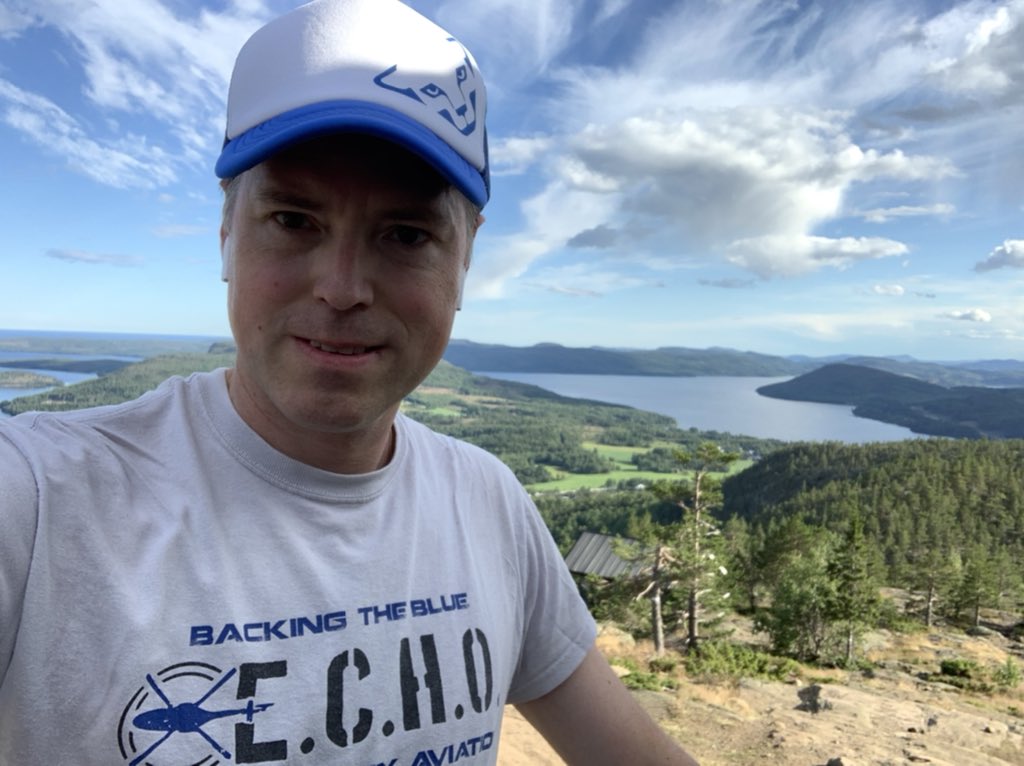 TotalResus's tweet photo. Knee busted so no climbing. But a nice hike to the top waiting for the family. #highcoast Enjoying my #echonooga @ECHOHeliOps T-shirt ๐
https://t.co/6n36FFPCpo