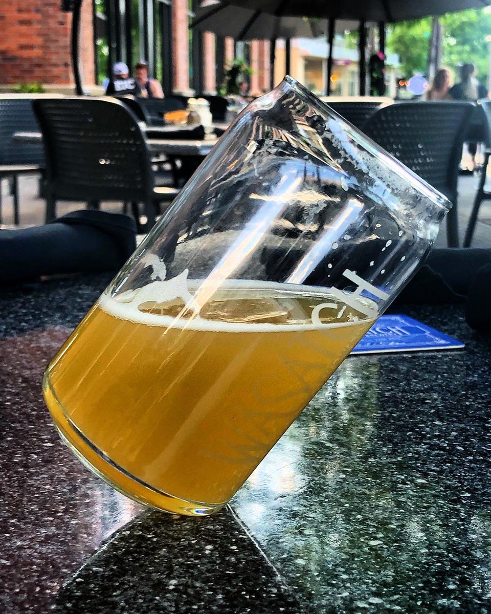 wasatchbeers's tweet photo. The only way we know how to balance a beer is by holding a beer in both hands! π» π #WasatchBrewpub #wasatchpub
π·: @spiegs789 https://t.co/6Rsgf6tETq