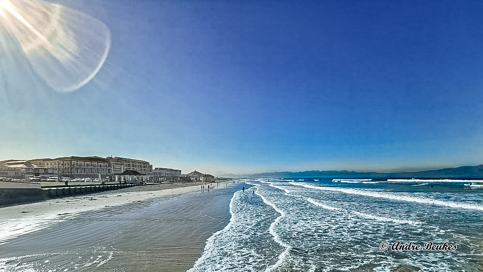 Muizenberg Beach from the direction of Surfers Corner 😚

 #muizenberg #explorecapetown #southpeninsula #muizenbergbeach #capetown #southafrica #photography #photooftheday #instagood #picoftheday #photographer #westerncape #muizenbergphoto #surferscornerphoto