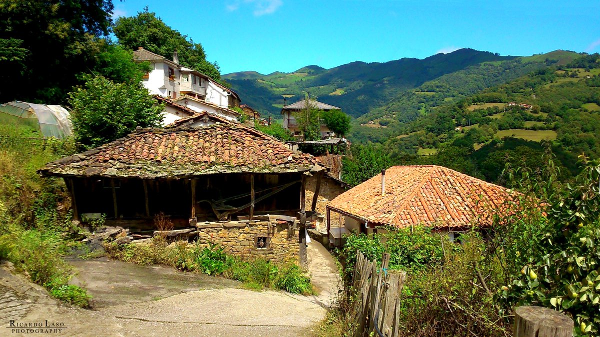 Ricardo_Laso's tweet photo. CONOCES "#LLAMERES"...
NEL #CONCEJO DE #ALLER - #ASTURIAS
<< PINCHA ESTE #ENLACE >>
https://t.co/mFdlFc71pH https://t.co/dBU6uXodkk