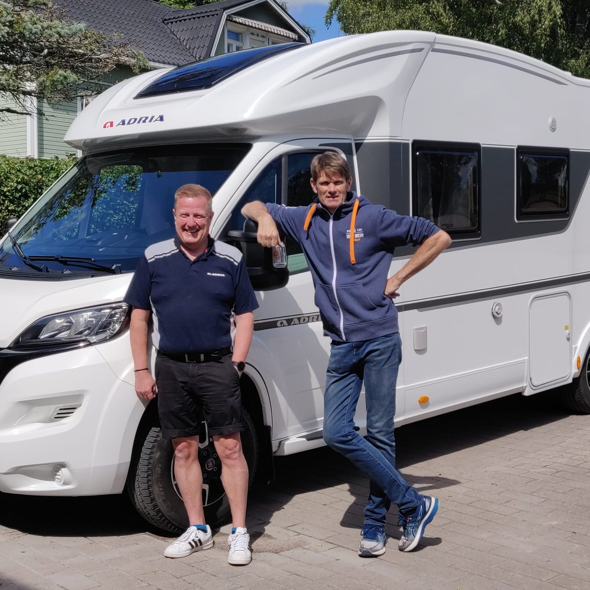 jussitheman's tweet photo. Meidän Adria Matrix Plus 670 SC saa kuskikseen pariksi viikoksi Maailman Mestari Marcus Grönholmin. #adriamotorhomes #matrixplus #670SC #liikkuvakoti #karavaanari #matkailu #matkailuauto #asuntoauto #adriaclub #karavaanielämää #karavaaniloma #matkailu #grxteam #wrc https://t.co/p7AIFXrgkC