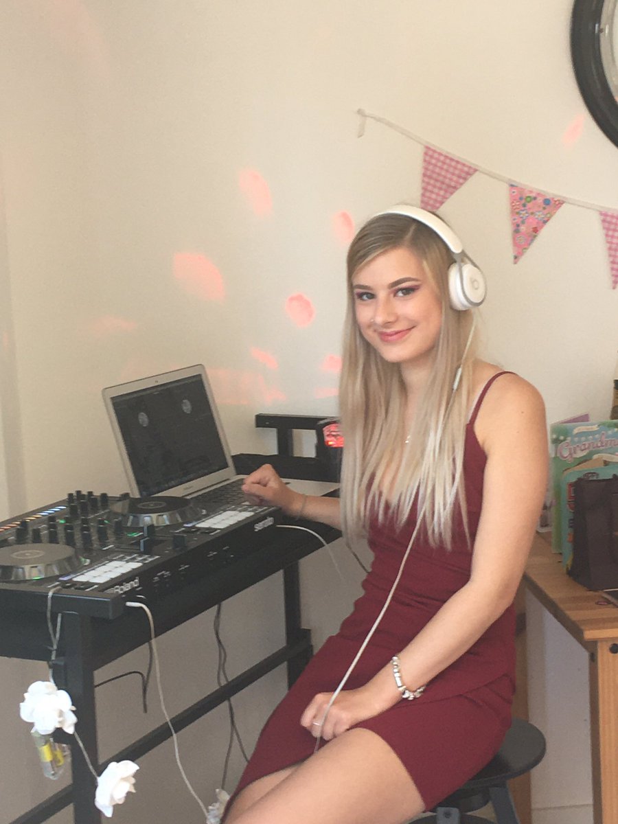 Nicki Shaw tweet media