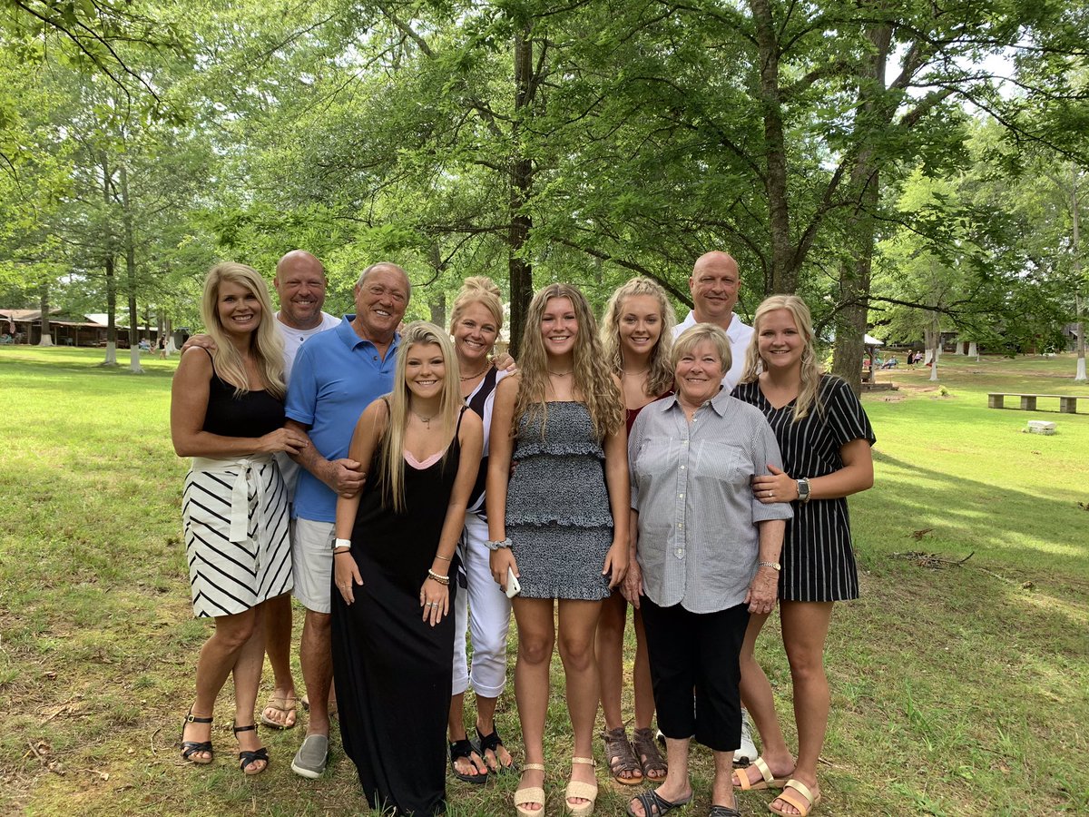 Chris Bennett tweet media