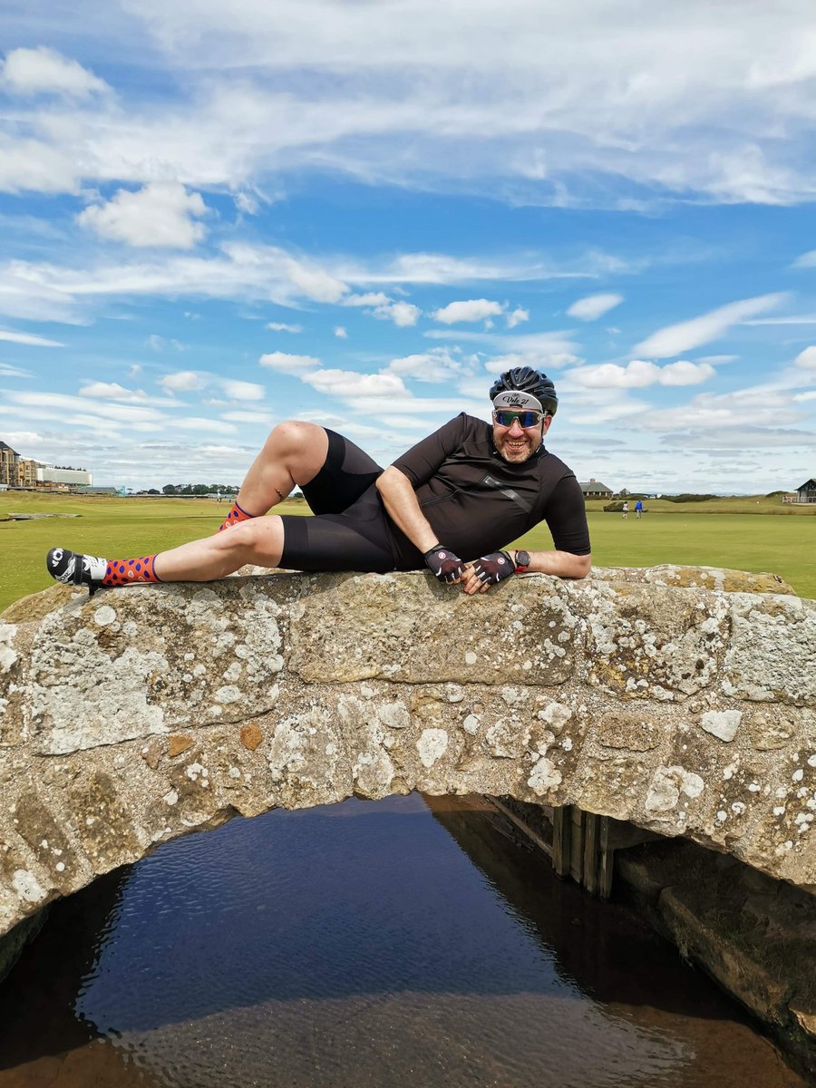 Stephen_Dundee's tweet image. Adding a bit of fun into the training - a club scavenger hunt!!

Here's a couple of pics from the items on the list - a footbridge and a swing... Nailed it👌

#MrJuly #CalendarGuy #PastIt #OldMan #StAndrews #OldCourse 

#Training for the #3DaysNC500 in support of @bowelcanceruk