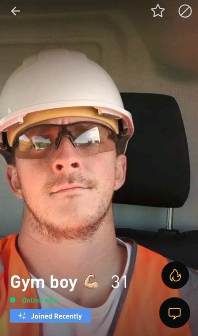 I'm still not on Grindr, but my pics are 🤔 in Stoke apparently 🤷&zwj;♂️ https://t.co/HXmxp72C3k<a href="/tag/buzzed"class="tags"><span>#buzzed</span></a>