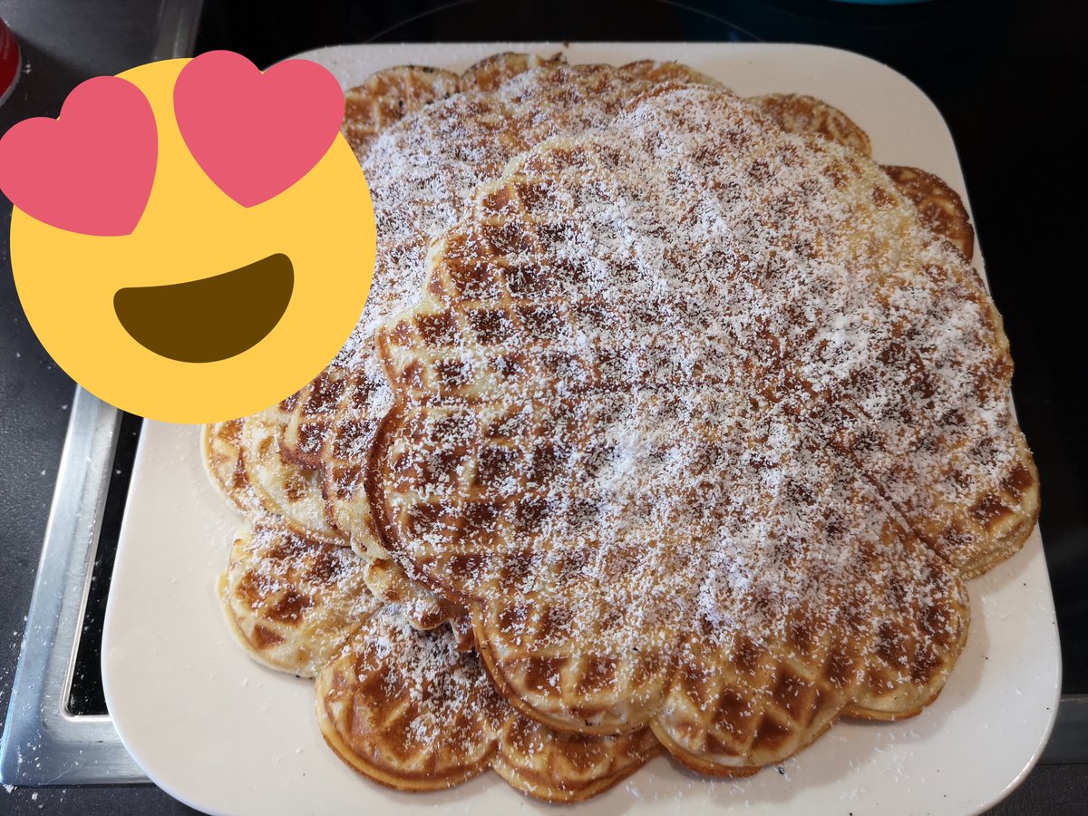 Den Abend mit selbstgemachten Waffeln versüßen 🤗 #lecker