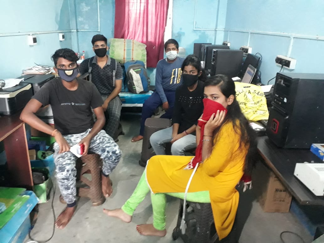 edudhn's tweet image. On the occasion of Bal diwas lots students of class 10th (just passed) are encouraged by giving them I&apos;d &amp;amp; password of Cyber security and English speaking courses in free. #CSCBalDiwas #CSCDiwas