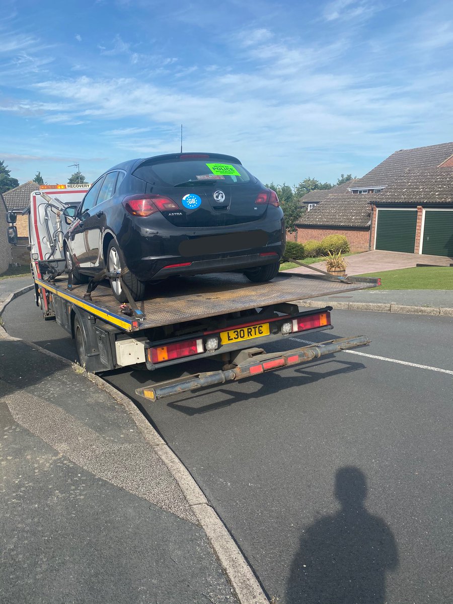 PoliceStow's tweet photo. Started today’s shift by assisting earlies with a #S165 seizure for driving with no insurance #PC852 https://t.co/l8QKMULb87