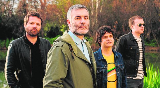 RadioCantiloOk's tweet photo. 🎤Se va un nuevo viaje por la música de Latinoamerica y en #MercoSOUND escuchamos #Rock de España🇪🇸

👉 Niños Mutantes "Un tiro en el pie"

👉 La Habitación Roja "No fueron tiempos para enmarcar"

👉 @CeltasCortos "Silencio" 

💻https://t.co/FYEmeqYw3S 101.9📻 https://t.co/HfLsLaupQv