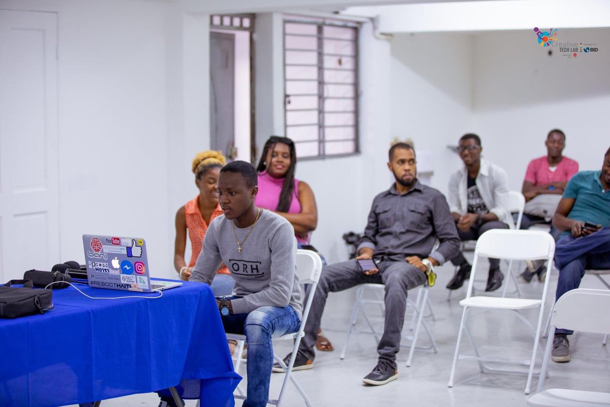 banjHT's tweet photo. #creativetechlabhaiti #builddays https://t.co/m5FjSOiwzy