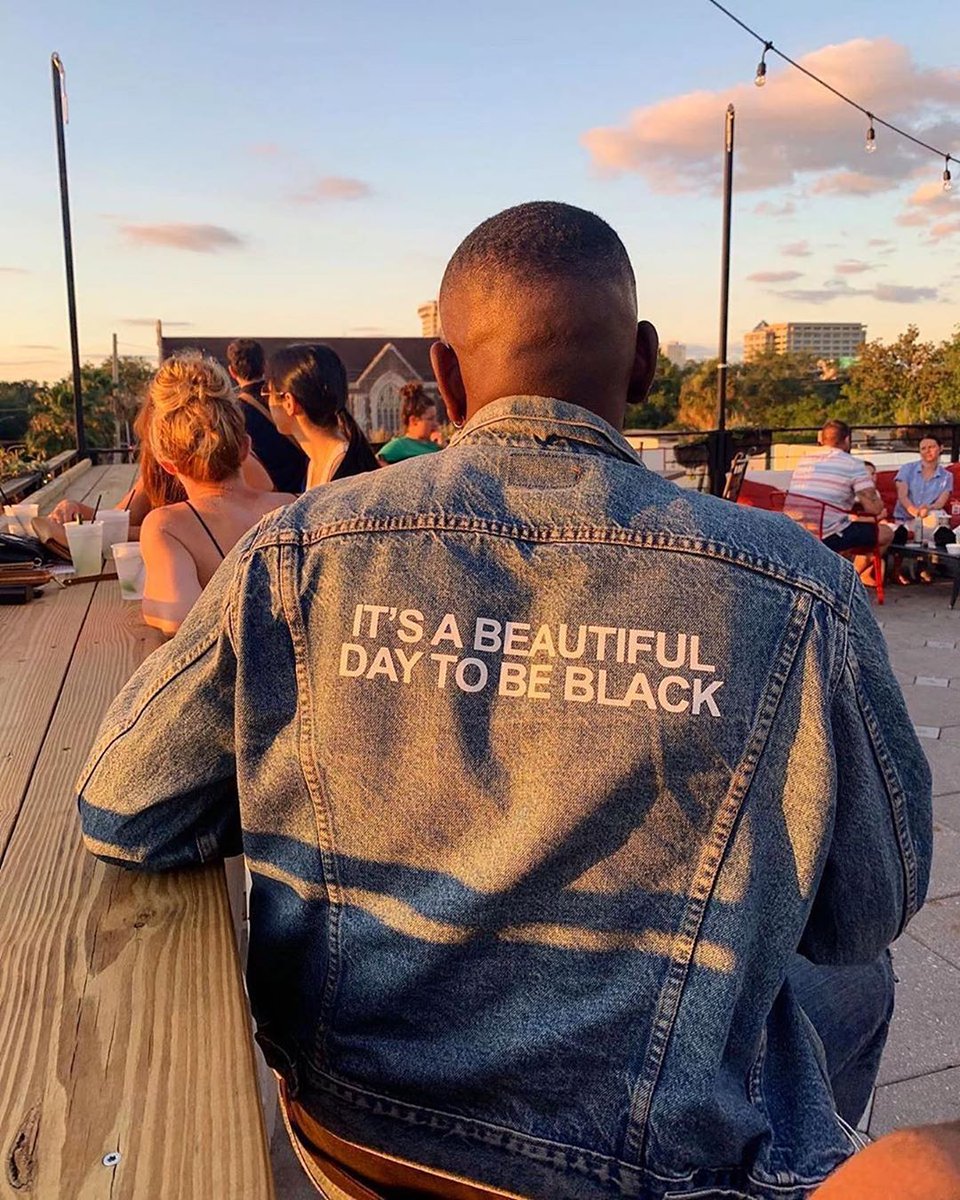 ✊🏾✊🏽✊🏿

(ig📸: blackmenwithstyle)