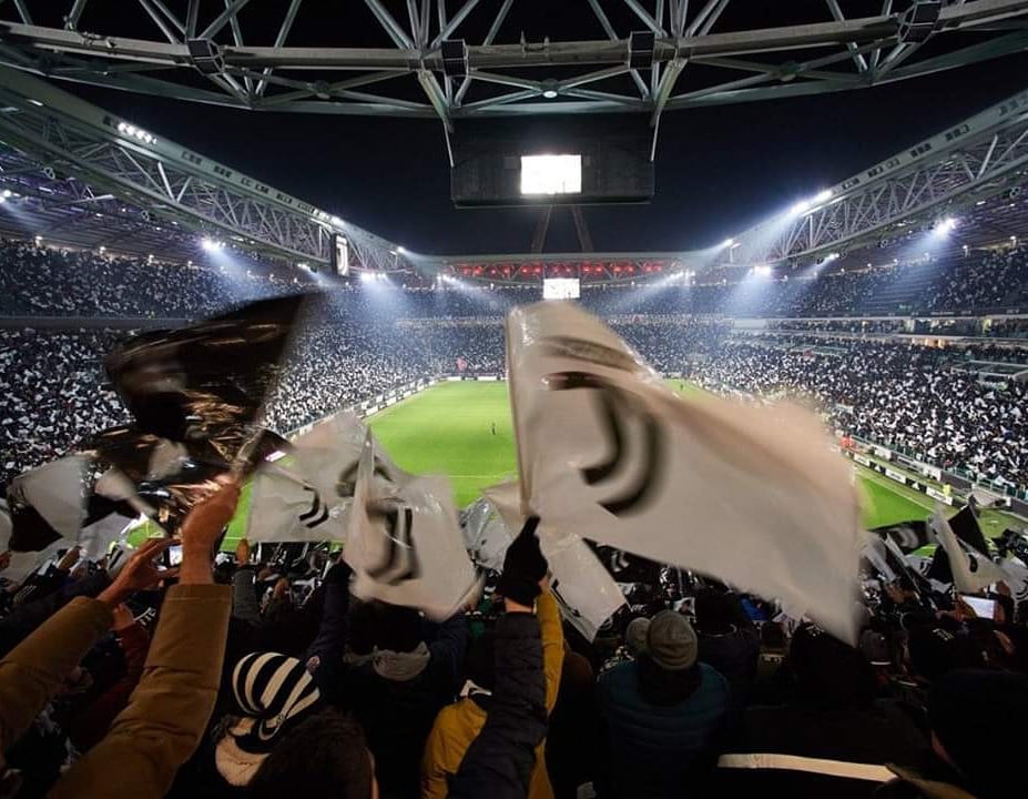 JuveStadium1897's tweet photo. Manca il calore dello Stadium ❤️
#AllianzStadium
#Juventustadium
#ForzaJuve #FinoAllaFine https://t.co/cg5R7EYojv