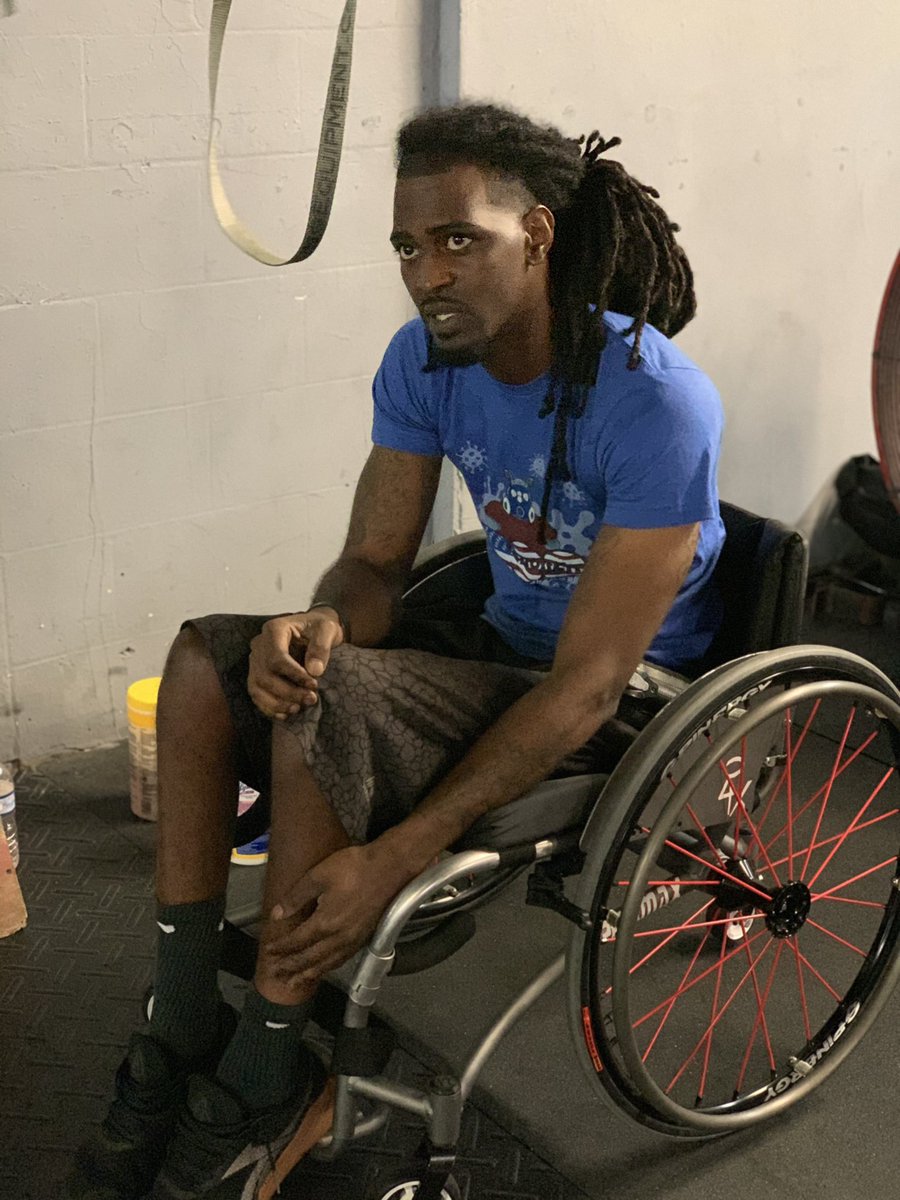 NoLegsHoe's tweet photo. Yesterday’s competition. Rex Rumble Covid edition. I’ve been putting in major work lately and it showed. Took 1st in my division. Glory to god 🙏🏾💙. #nolegpower #adaptiveathlete #spinalcordinjuryawareness #socffitness #crossfitzoo #per4max #nike #reebok https://t.co/3jlndXyzKl