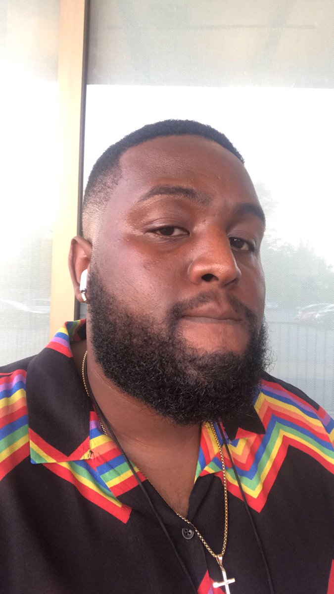 IvanP8's tweet photo. Who said black people cant look nice with a slight tan? #Melanin https://t.co/W3sJhB4vr3