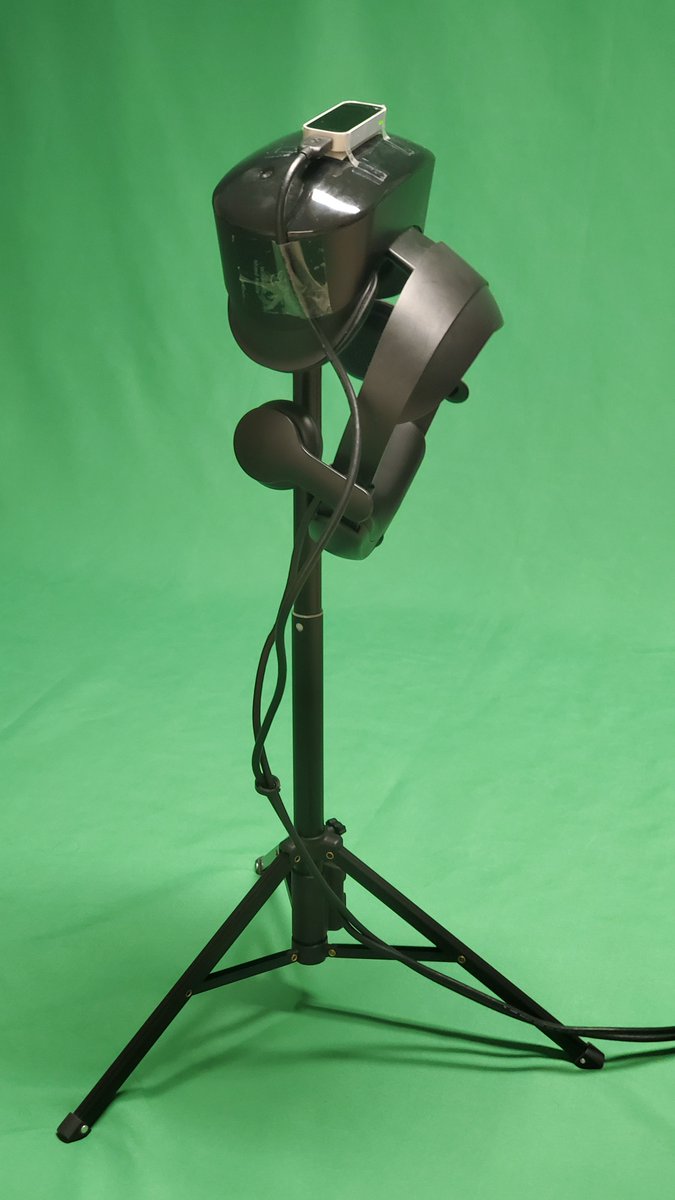 AshishMBakshi's tweet image. When you&apos;re working on a non-VR hand-tracking project but don&apos;t want to take your @ultraleap Leap Motion sensor off your headset #VRproblems @ultraleap_devs