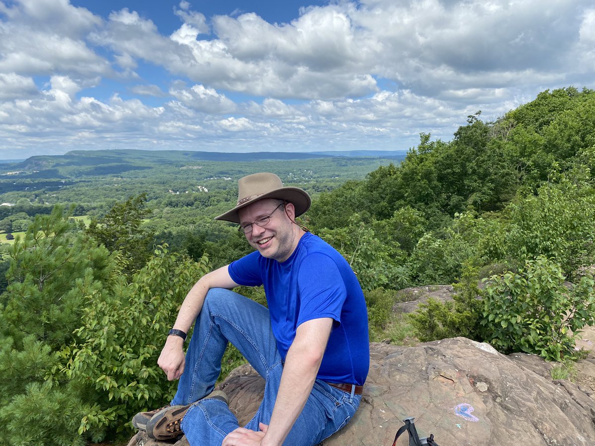 KRHornberger's tweet photo. Logged 5.7 miles on the @CTwoodlands Mattabessett Trail + red connector with my oldest, summiting Chauncey Peak and Mt Lamentation. Best hike all year, and I’ve taken many! #StaySafeOutdoors #CTTrailsLessTraveled https://t.co/DIYQn7jJ7f