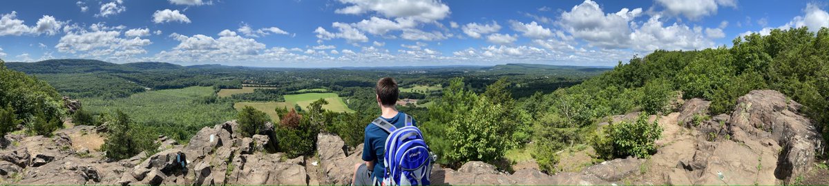 KRHornberger's tweet photo. Logged 5.7 miles on the @CTwoodlands Mattabessett Trail + red connector with my oldest, summiting Chauncey Peak and Mt Lamentation. Best hike all year, and I’ve taken many! #StaySafeOutdoors #CTTrailsLessTraveled https://t.co/DIYQn7jJ7f