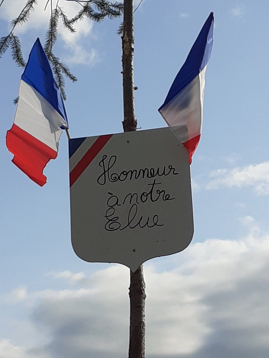 Clementciv's tweet photo. Honneur à notre élue #Poumeyrol #correze #Municipales2020 Bravo Marion. Les jeunes s'engagent en politique dans nos regions, un vent de fraîcheur ! @MarionPatient @Patient19815068 https://t.co/VgsouPWMEg