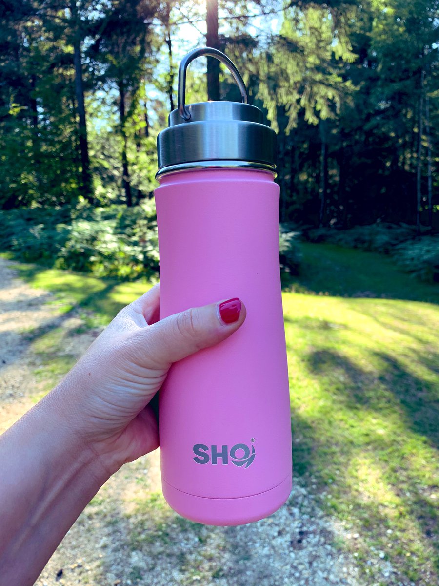 JariyaSime's tweet photo. SHO are offering all key workers 50% off. All you have to do is send a photo of your ID to support@shoreusable.com and they will send you a discount code ❤️🧡💛💚💙💜🖤🤍 Thank you @shoreusable for looking after us and our planet 🌍 ✨ #mysho #shobottle https://t.co/zPqwVNsxjC