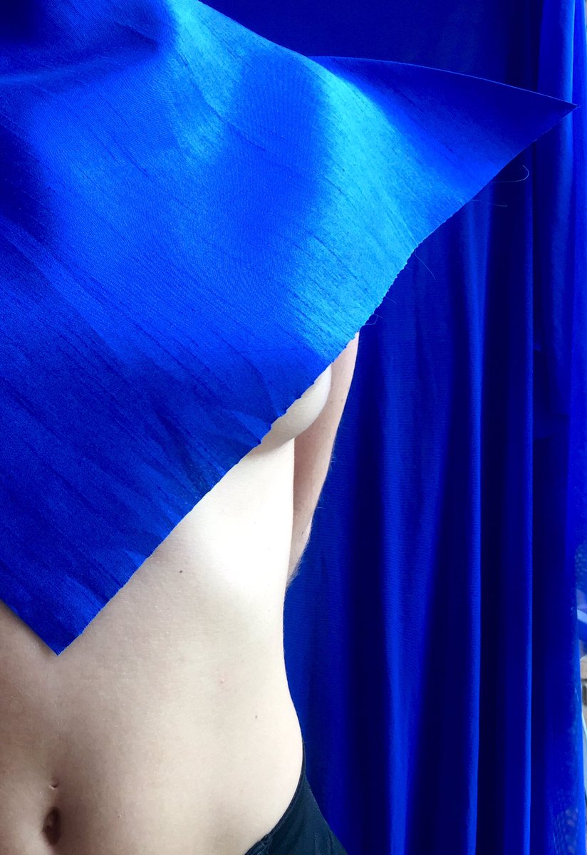 Domingos de trabajo preparando sesión de moda experimental con la fantástica fotógrafa <a href="/saraiglesias_/">Sara Iglesias</a> 

#editorialmoda #moda #fotografia