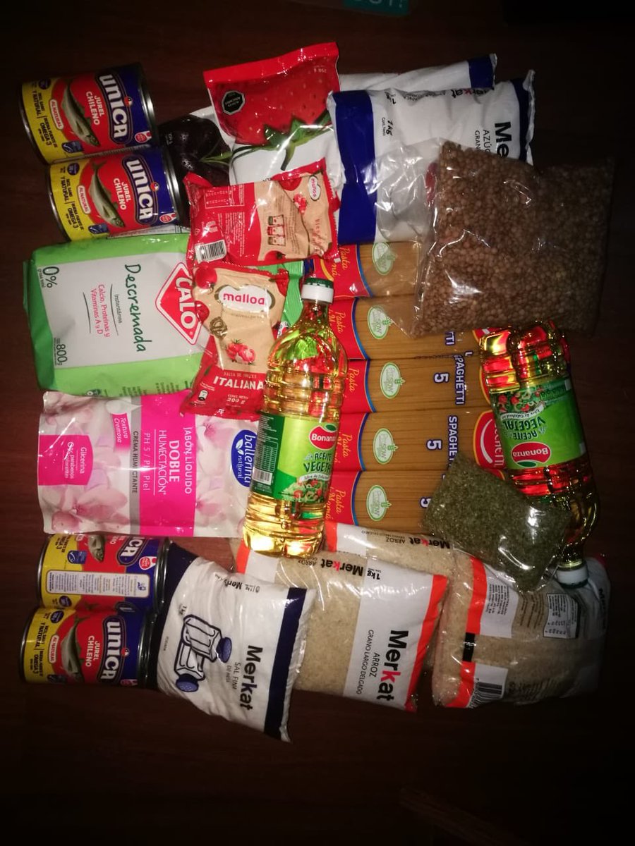 CodetonChile's tweet photo. Llegó el día de empezar los repartos :)
.
Esto es lo que contienen las 105 cajas que logramos reunir gracias a tu aporte en la conferencia #codeton
.
#tecnologia #solidaridad #adultosmayores #ñuble #covid19 https://t.co/QEow79OLF7