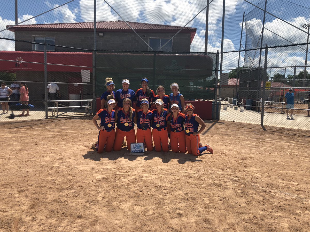 gators_indy's tweet photo. Gators worked hard for the championship this weekend.  Revolving door of girls traveling back and forth for graduations and open houses, and working through some injuries.  Pulled together and everyone did their job, loved the effort and We before Me mentality this weekend! https://t.co/7SC1hD4RMj
