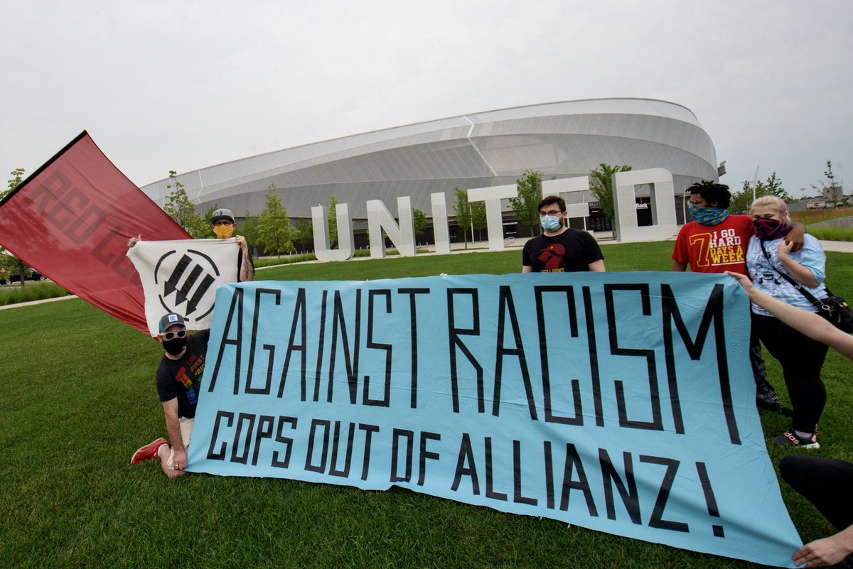 RedLoons's tweet photo. Tifo alert! Photo credit to @mimtclaughlin.

Everyone’s safer without police in Allianz Field. We’re asking Minnesota United to ends its contract with SPPD.

Full statement here » https://t.co/sb5hyUnI6j https://t.co/zXAyA7ERkT
