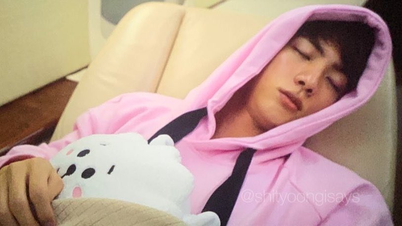 Jimini_babo95's tweet photo. Джин который спит... Мой фетиш🐨
#KimSokjin #BTS https://t.co/E5cX6bzEYO