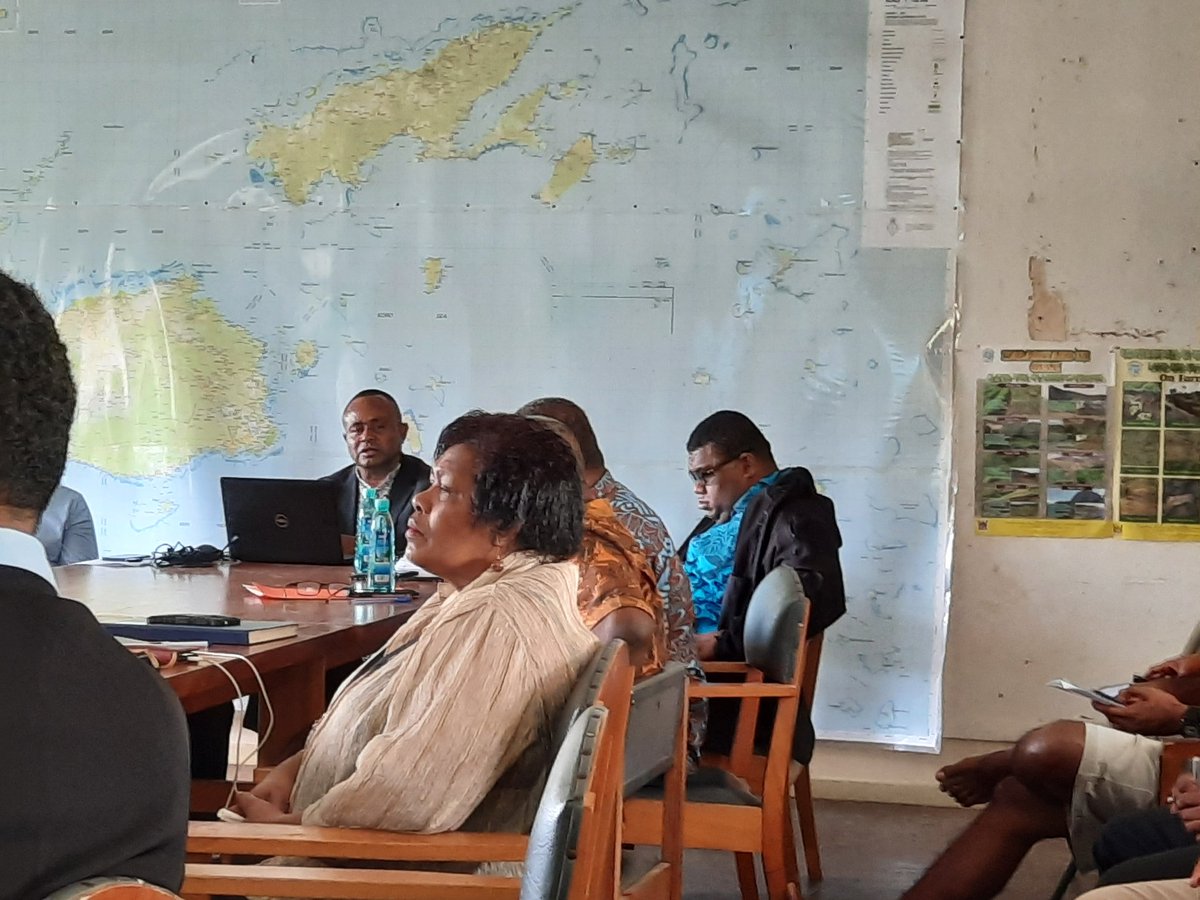 MRMDFiji's tweet photo. The Commissioner #EasternDivision, Mr.Vitale Varo met with Heads of Departments of various #government ministries and organisations at the #Government Station in #Levuka this morning where he was briefed about #government's operations here at the #OldCapital. 🇫🇯
#TeamRuralFiji https://t.co/6EFx1GwbzV