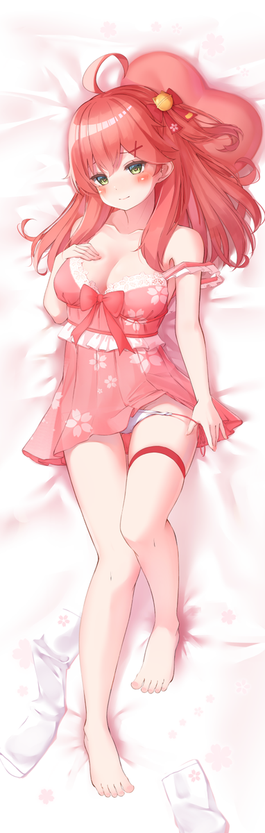 さくらみこ 「抱き枕なみこち?の裏側も…描いた…?
表の差分みたいな感じだけど:;(∩'﹏`∩」|にゃん🐾のイラスト