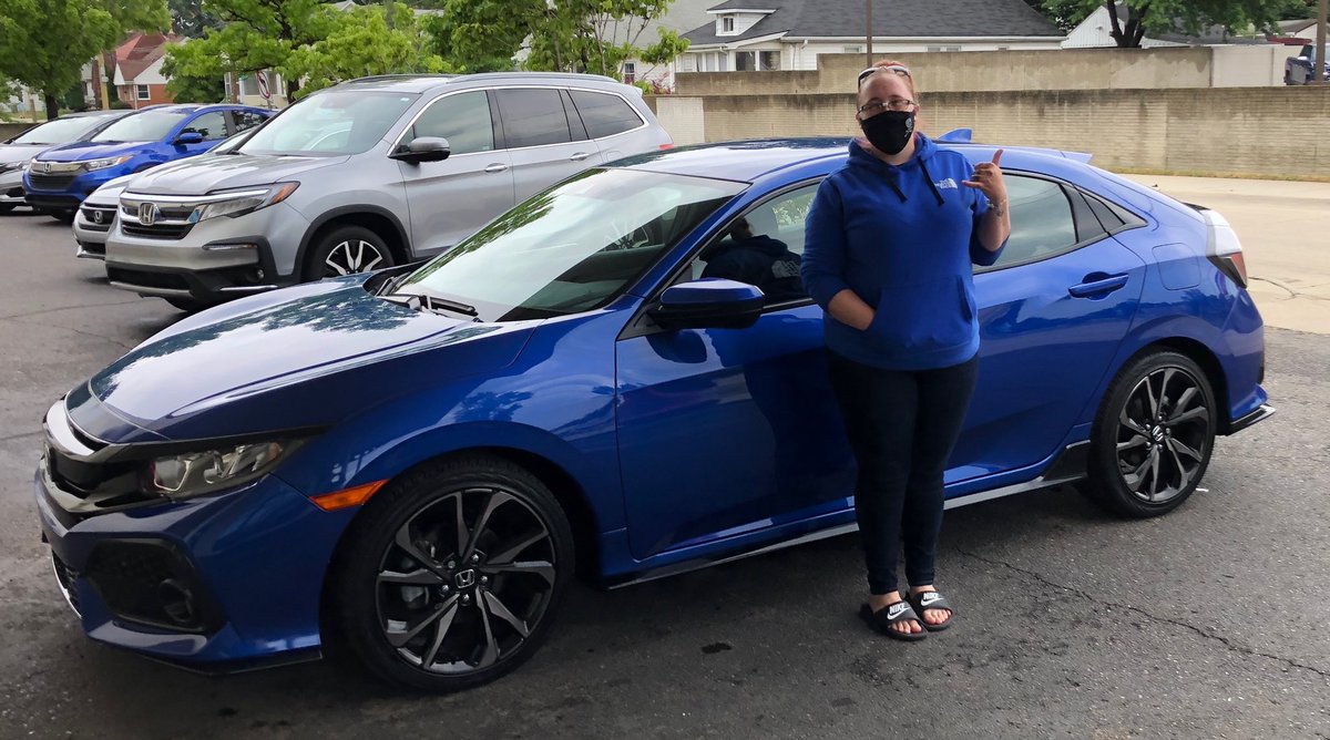annajudith621's tweet photo. Hey look ma, I made it. βΌοΈππ₯ #firstnewcar #hondacivicsport #adulting #newwhip https://t.co/9slarI4HUN